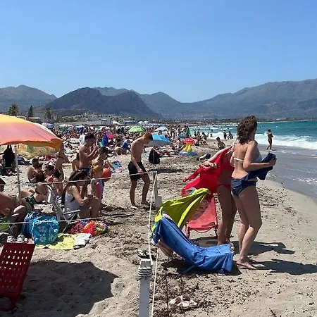 La Casa Delle Fate-area Marina Protetta Guest house *